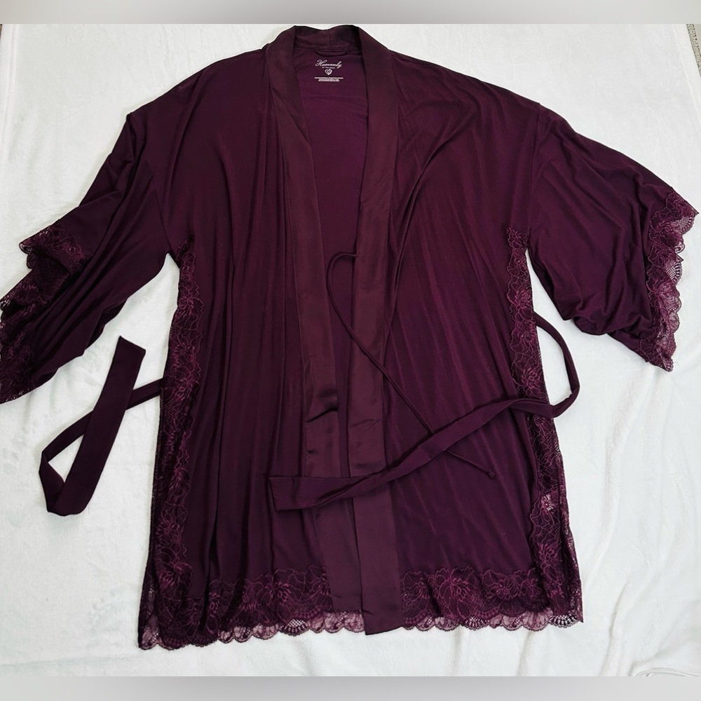 Victoria’s Secret Lace Inset Robe, Dark Purple Size M/L